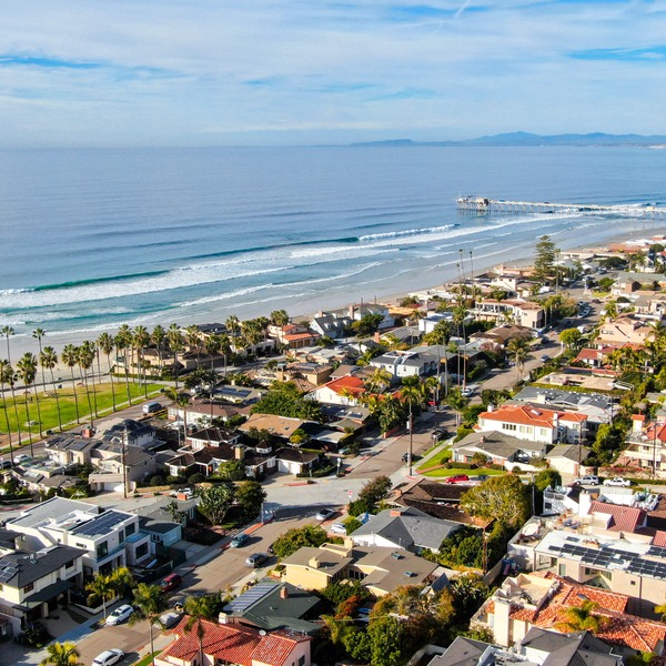 Coastal San Diego Homes – Real Estate Agent in San Diego Aerial view of coastal neighborhoods and homes listed potentially listed by a real estate agent in San Diego.